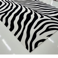 Karpet Wol Ruang Tamu Grosir Warna Hitam Putih Buatan Tangan Tahan Lama