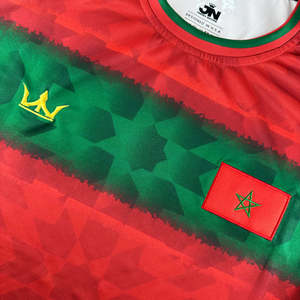 Camiseta de Fútbol Personalizada 2024 de Alta Calidad, 100% Poliéster, con Logotipo, Nombre y Número Impresos por Transferencia de Calor, Diseño del Club Nacional de Marruecos - Product Image 3