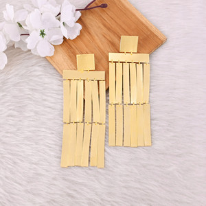 Pendientes de mariposa chapados en oro y latón hechos a mano para mujer, tachuelas cuadradas brillantes para compromiso de fiesta de aniversario; regalo - Product Image 3