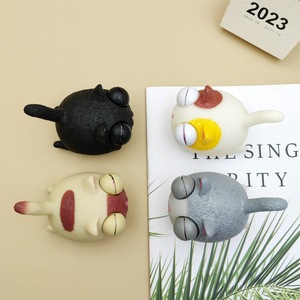 ลูกบอลบีบคลายเครียด PVC ของเล่นบีบมีเสียง รูปแมวโกรธ ตาโปน สำหรับเด็กอายุ 14 ปีขึ้นไป - Product Image 2