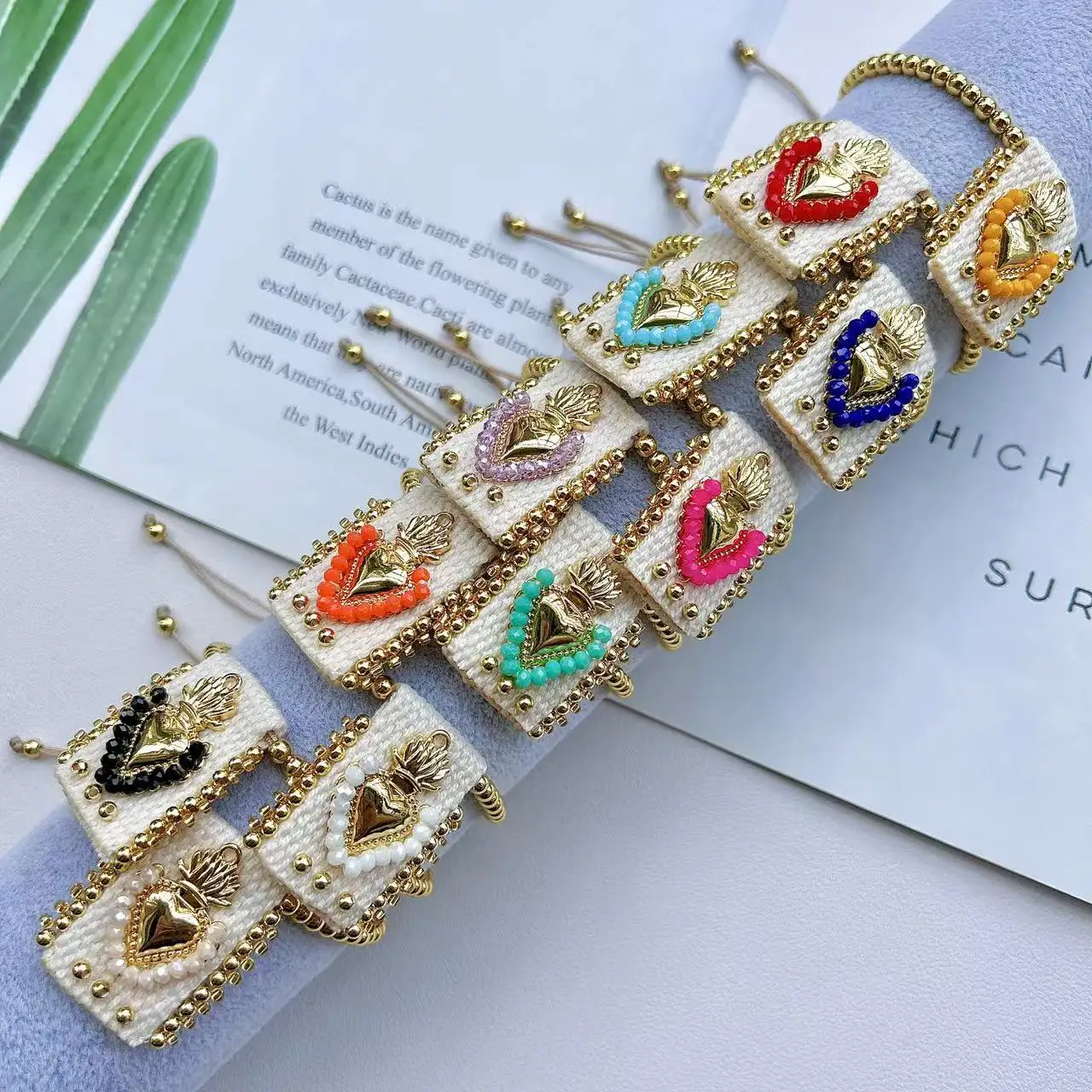 BD-C2481 Wholesale handmade charm bracelets for daily life dainty bracelet best quality gold heart bracelet