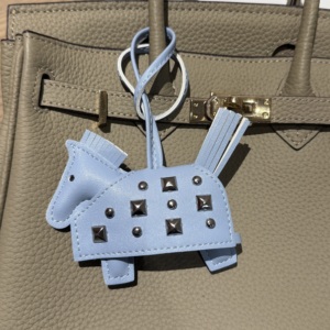 Nouveau porte-clés en cuir en forme de poney, cheval de guerre créatif, porte-clés de voiture DIY, porte-clés en cuir fait main, accessoires - Product Image 4