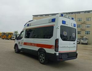 La Nueva Ambulancia Diésel JMC Está Equipada con Equipo de Emergencia y una Ambulancia Médica con una Longitud de 3-8 Metros - Product Image 3