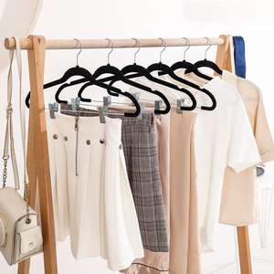 Cintres en velours noir de qualité supérieure pour pantalons, avec pince réglable, vente en gros - Product Image 4