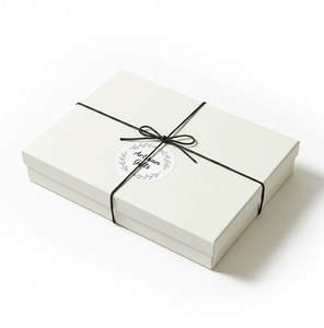 Papier couché personnalisé imprimé UV estampillé boîte-cadeau rectangulaire recyclable pour vêtements avec écharpe <span class=keywords><strong>sous</strong></span>-vêtement <span class=keywords><strong>thermique</strong></span> - Product Image 1