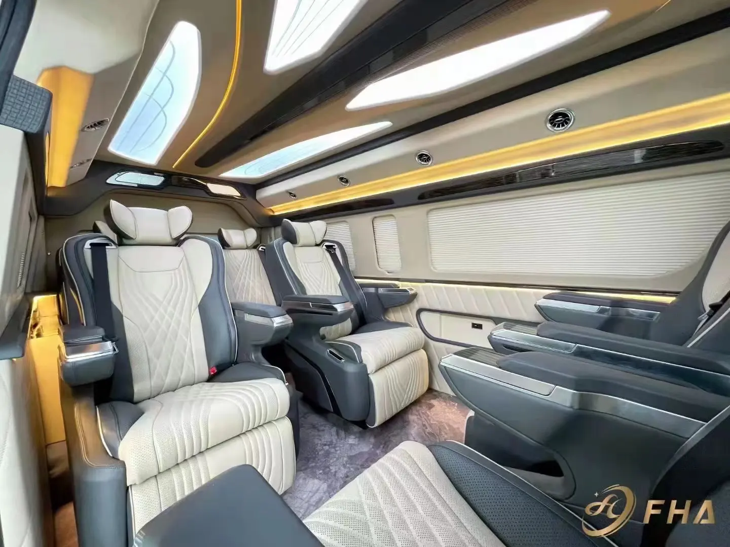 RELYAUTO 2023 luxo carro assentos interiores personalizados para toyota hiace