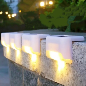 Lampe solaire LED extérieure étanche IP65 pour jardin, cour, paysage, escalier - Product Image 3