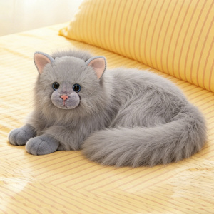 Lindo Peluche de Gatito Gris Blanco con Cola Grande, Muñeco de Gato de Peluche Suave, Regalo para Niños - Product Image 3
