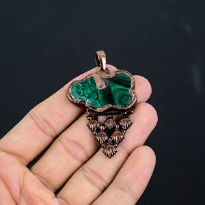 Élégant femmes Premium qualité Style classique fil de cuivre enroulé pendentif Malachite pierre précieuse à la main lunette réglage en gros - Product Image 1