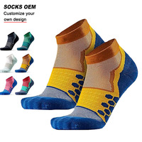 Logo personnalisé Chaussettes de sport à la cheville Chaussettes de course évacuant l'humidité Vente en gros