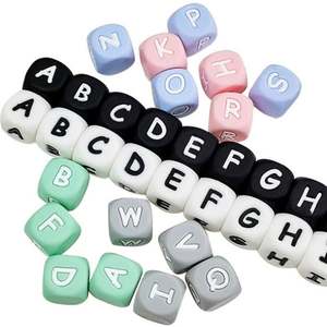 Cuentas de Silicona Personalizadas con Letras, Cuentas de Dentición para Bebés de 12 mm, Libres de BPA, Suministros para Clips de Chupetes DIY, Regalos para Baby Shower - Product Image 1