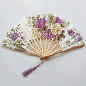 Elegante Abanico Plegable de Seda Blanca, Clásico y Tradicional para Bodas, Decoración del Hogar y Oficina, Grabado Personalizado, Promociones para Fiestas Folclóricas - Product Image 4