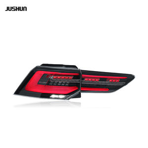 VW 21-24 Golf 8 Luces de conducción LED de gama alta Señales de giro Modificación de montaje de luz trasera en blanco y negro con lente transparente - Product Image 2