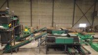 Ligne de recyclage automatique de déchets électroniques pour appareils électroménagers, moniteurs, micro-ondes, copieurs, électronique de bureau et cartes de circuits imprimés usagées, service OEM