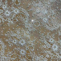 Tissu de dentelle de luxe brodé de fleurs, perles et sequins, style français, en tulle maillé, pour robes de mariée