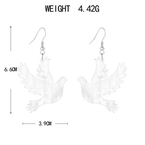 Nouvelles boucles d'oreilles en acrylique respectueuses de l'environnement européennes et américaines vendues à chaud et boucles d'oreilles en forme de colombe blanche - Product Image 2