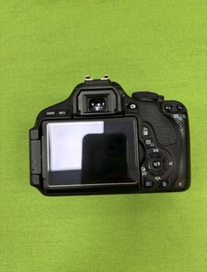 กล้องดิจิตอลขายส่ง Canon EOS 600D DSLR 18MP หน้าจอพลิกได้ ถ่ายวิดีโอ วีล็อกกิ้ง ได้รับการรับรอง - Product Image 1
