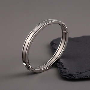 Men's <b>Titanium</b> Steel Geometric Oval Clip-On Bracelet Minimalist Fashion Jewelry - Product Image 4