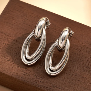 Boucles d'oreilles modernes minimalistes à double cercle pour femmes, plaquées or 18 carats, en acier inoxydable 304, électroplaquées sous vide - Product Image 4