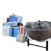 Machine de nettoyage automatique des bobines de fil de rebut pour sacs tissés en PP