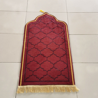Muslimische Teppiche und Vorleger: Traditionelle Gebetsmatten