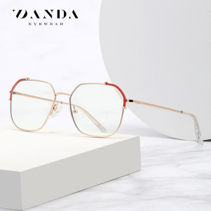 แว่นตา Danda Eyewear กรอบโลหะทรงสี่เหลี่ยมสองสี ป้องกันแสงสีฟ้า สำหรับผู้หญิง รุ่น JS8613 - Product Image 2