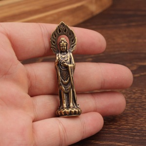 Pendentif Statue de Guanyin Bodhisattva en laiton pur vintage, 5.3cm, décoration religieuse bouddhiste pour la maison, ornement artisanal - Product Image 4