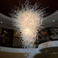 Lustre en verre de Murano sur mesure de grande taille, style Chihuly, pour hall d'hôtel