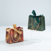 Sacs en papier biodégradables Lipack avec poignées en coton, personnalisables avec logo, motif gaufré de luxe, pour cadeaux et vêtements
