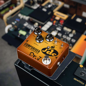 JOYO Zhuole <span class=keywords><strong>DR</strong></span>. J-Serie E-Gitarren-Effekt-Gerät Überlastung Einzel-Block-Effekt-Gerät D-JDC Kompression & Überlastung - Product Image 1