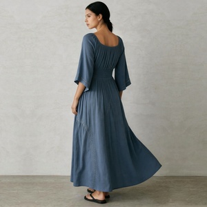 Produttore di Abiti da Donna, <span class=keywords><strong>Vestito</strong></span> <span class=keywords><strong>Lungo</strong></span> Elegante in Cotone su Misura <span class=keywords><strong>con</strong></span> Scollo a V Profondo, <span class=keywords><strong>Mezza</strong></span> <span class=keywords><strong>Manica</strong></span> e Finiture in Pizzo - Product Image 2