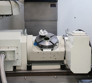 <span class=keywords><strong>Venta</strong></span> Directa <span class=keywords><strong>de</strong></span> Fábrica, Nuevo Centro <span class=keywords><strong>de</strong></span> Mecanizado CNC <span class=keywords><strong>de</strong></span> 5 Ejes VMC1370, Fresadora CNC <span class=keywords><strong>de</strong></span> Alta Precisión - Product Image 5