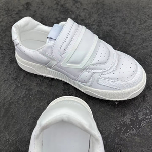 Zapatillas Blancas de Lujo, Zapatos Deportivos de Diseño para Hombre, Estilo de Diseñador de Alta Gama, Elegantes, Simples y Casuales - Product Image 3