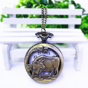 Reloj de Bolsillo Vintage con Tapa Abatible, Diseño Antiguo en Bronce, Cuarzo, con los Doce Signos del Zodiaco, para Estudiantes Mayores, Venta al Por Mayor - Product Image 3
