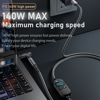 Fuente de Alimentación USB-C de 140W con Pantalla Digital, Voltaje Ajustable, Revestimiento de PVC, Carga Rápida de 5A, Cable Largo DC5521 y Función de Conexión a PC