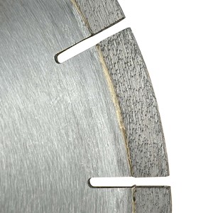 Lame de scie diamantée Jingu 250 mm pour marbre, soudée au laser, qualité industrielle, OEM, <span class=keywords><strong>17</strong></span> TPI, bord de 11 mm, garantie 1 an, coût réduit de 30 % par <span class=keywords><strong>dalle</strong></span> - Product Image 4