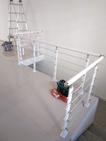 Meilleures nouvelles balustrades d'escalier en acier au carbone et PVC, design contemporain personnalisé, villa duplex, garde-corps d'escalier simple, pièces de colonnes d'escalier
