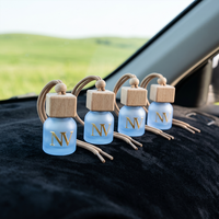 Diffuseur carré en verre suspendu pour voiture, 8 ml, avec bouchon en bois et cordon décoratif