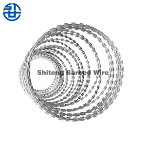 Chine Rouleau de fil de fer <span class=keywords><strong>barbelé</strong></span> de haute qualité Clôture en fil de fer <span class=keywords><strong>barbelé</strong></span> 100m 500m Bon <span class=keywords><strong>prix</strong></span> Corde à lame - Product Image 6