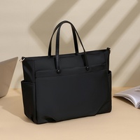 Sac pour ordinateur portable 2026 Nouvelle mode Sac à main grande capacité pour femme Sacoche bandoulière fourre-tout Forme carrée horizontale Quotidien
