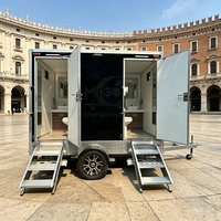 Promotion : Remorque WC Mobile 2 Postes à Essieu Unique avec Lavabo et Miroir pour Grands Événements Extérieurs et Chantiers