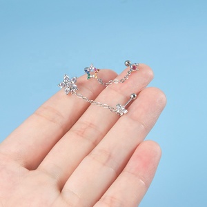 Orecchini a perno in <span class=keywords><strong>acciaio</strong></span> <span class=keywords><strong>chirurgico</strong></span> placcato oro con doppia catena e zirconi, a forma di fiore, luna e stella, alla moda, per trago, elice e lobo dell'orecchio, da donna - Product Image 2