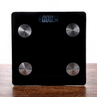 Balance de salle de bain intelligente avec écran numérique, capacité de 180 kg/396 lb, mesure la graisse corporelle, le poids, l'eau, la masse osseuse