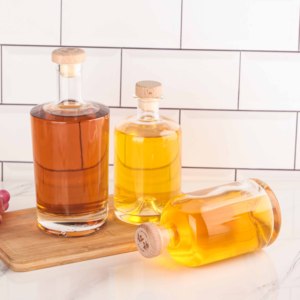 Contenedor de vino de <span class=keywords><strong>absenta</strong></span> de Vodka de tequila vacío personalizado 500/750ml redondo claro licor Gin Vodka <span class=keywords><strong>botella</strong></span> de vidrio con tapón de corcho - Product Image 5