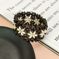 Boho Perles En Bois Fleur Bracelet À La Main Élastique Cordon Bracelet Ethnique Bracelet Noir mélange Blanc Perles Accessoires De Mode