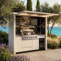 Cocina Exterior Modular Moderna y Móvil con Encimera de Acero Inoxidable, Puerta Acrílica, Refrigerador Multifuncional, Estufa y Campana Extractora
