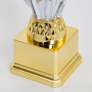Trofeo Deportivo AD62 Personalizado <span class=keywords><strong>de</strong></span> Fábrica para Juegos <span class=keywords><strong>de</strong></span> Béisbol con Figuras <span class=keywords><strong>de</strong></span> Jugadores <span class=keywords><strong>de</strong></span> Béisbol <span class=keywords><strong>de</strong></span> Juguete y Base Dorada - Product Image 4