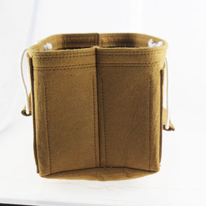 Trousse de toilette avec poches en feutre En stock - Product Image 4