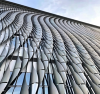 Profil de mur rideau en alliage d'aluminium, panneau de bardage architectural moderne pour extérieur, idéal pour centres commerciaux, villas, hôtels écologiques, bâtiments commerciaux et publics