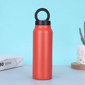 Bouteille de sport à couvercle magnétique de 24 oz, en acier inoxydable 304, thermos isolé pour la salle de sport, les voyages et les activités de plein air - Product Image 5